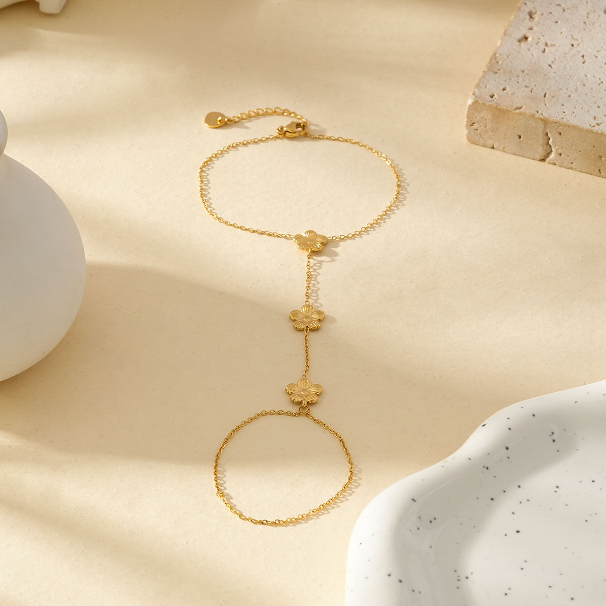 Chaîne de main Violette