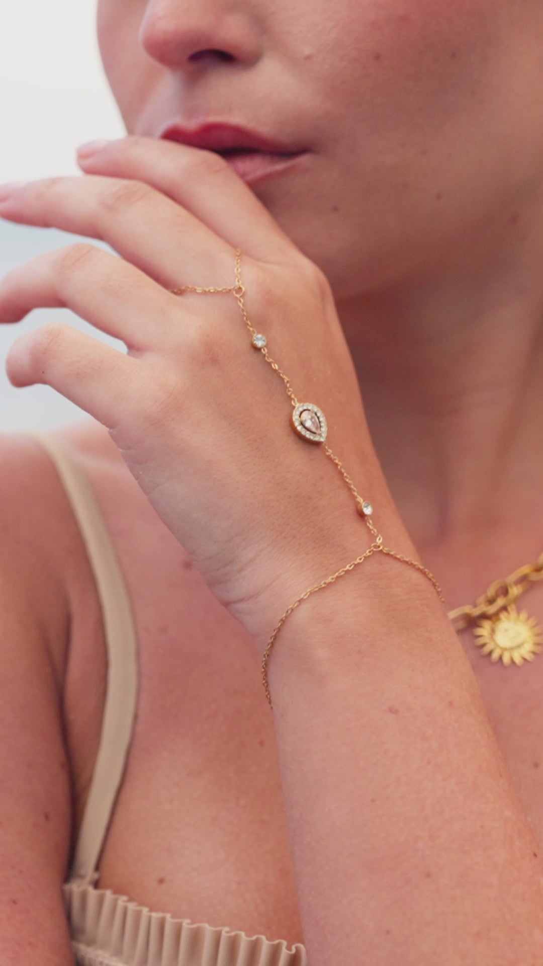 Chaîne de main Luna